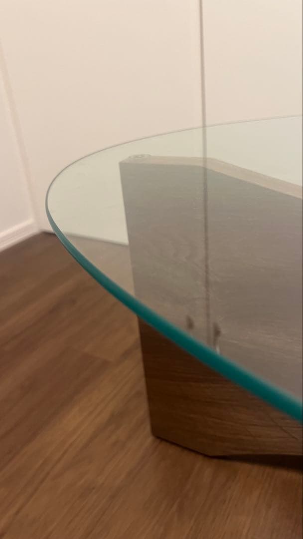 NOCE円形ガラス天板のセンターテーブル【送料込み】【組み立て不要】