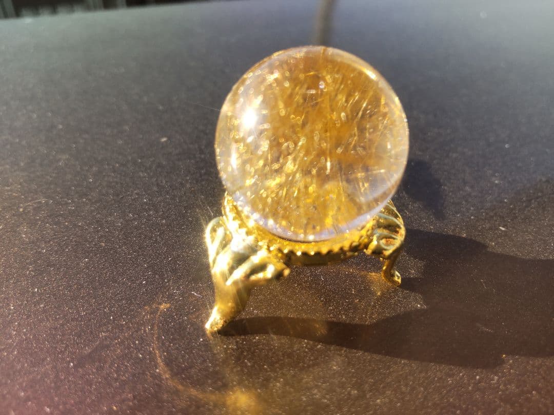 ルチルクォーツ スフィア マニハール ヒマラヤ水晶 天然石 パワーストーン 置物