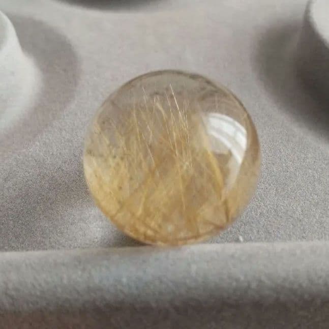 ルチルクォーツ スフィア マニハール ヒマラヤ水晶 天然石 パワーストーン 置物