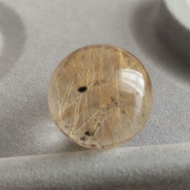 ルチルクォーツ スフィア マニハール ヒマラヤ水晶 天然石 パワーストーン 置物