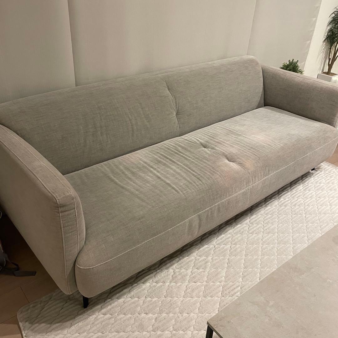 Modena 3人掛けソファ ファブリックグレー　ボーコンセプト