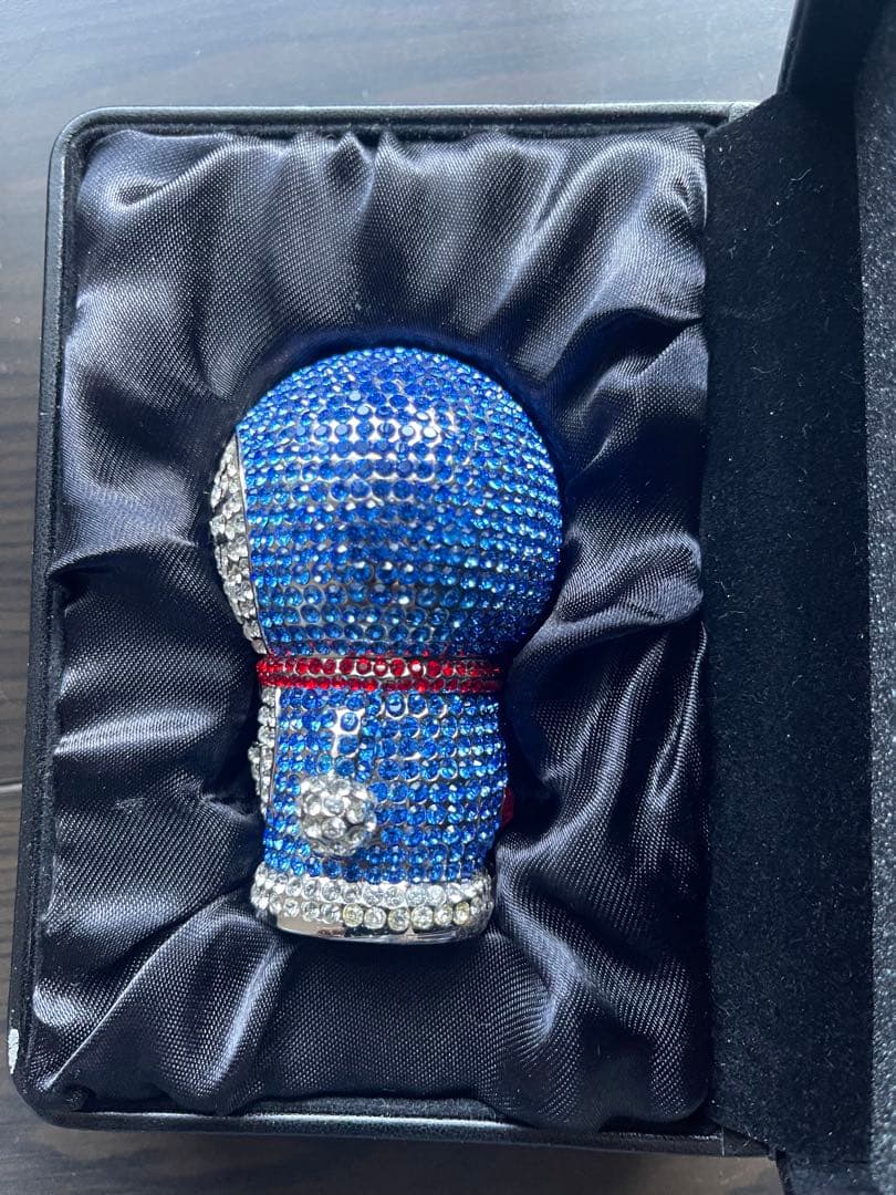 ドラえもん スワロフスキークリスタル置物 希少物 - メルカリ