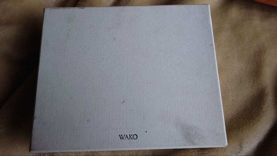 WAKO ブロンズ？　ヨークシャーテリア　リード付き