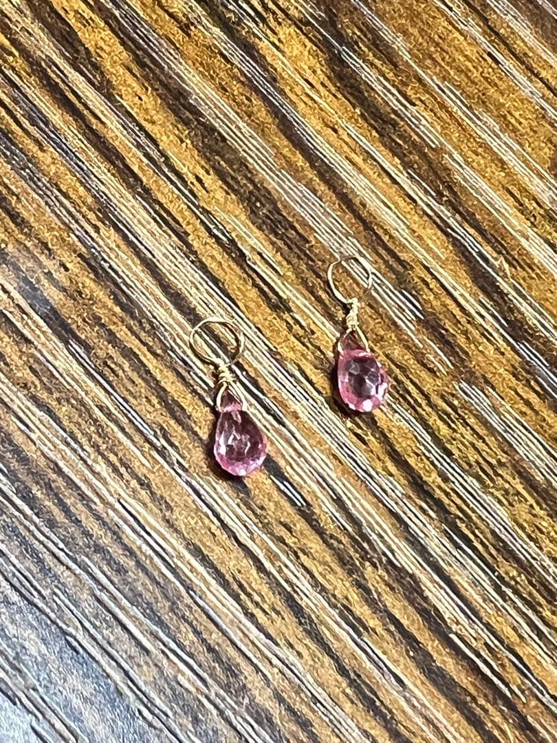 宝石質　ピンク　トパーズ　ドロップカット　14kgfチャーム　P-307