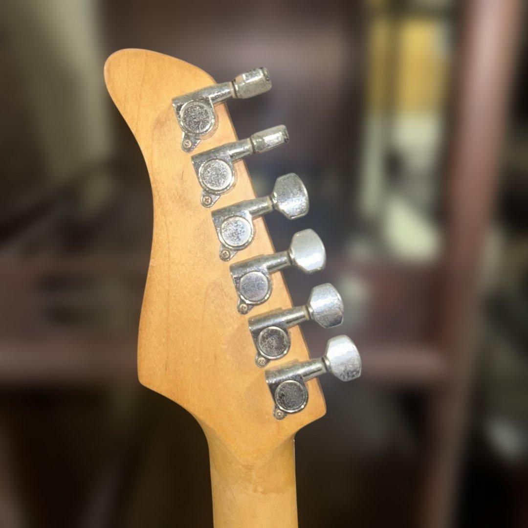 FERNANDES レッドエレキギター