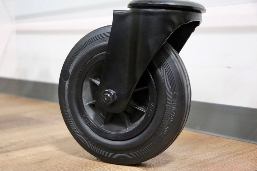 GMHN214○Cassina ixc / カッシーナ FontanaArte