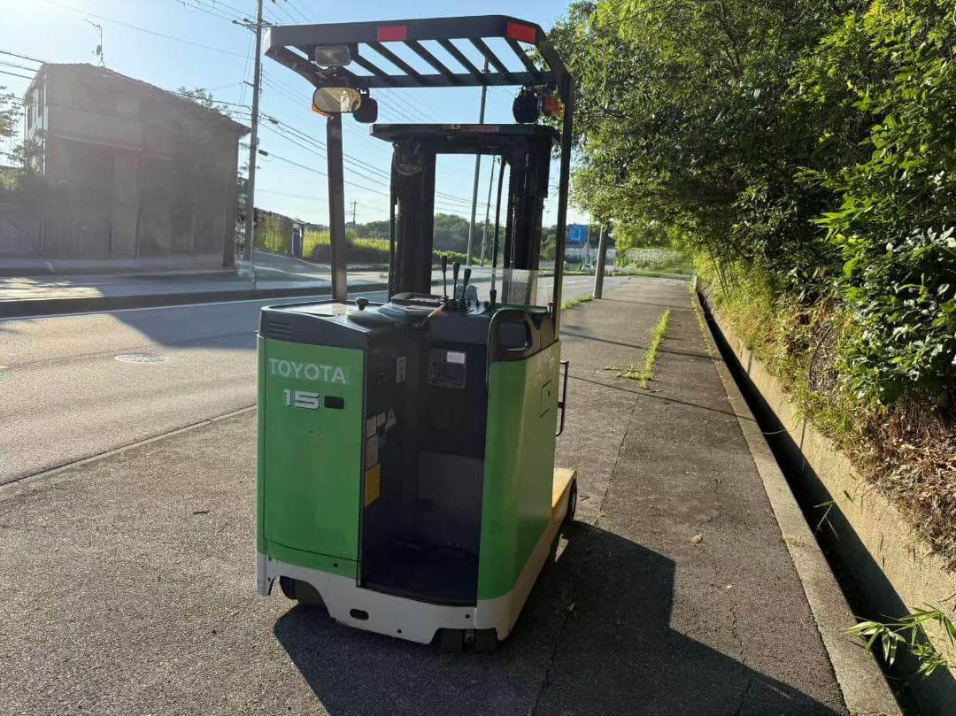 トヨタ電動フォークリフト7FBR15揚高3500MM19211H(A314)