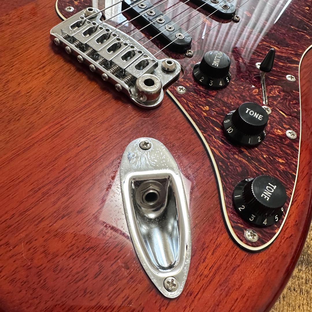 G&L S-500 tribute series チェリーレッド ストラトタイプ