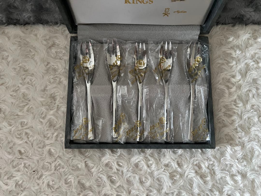 【コウ】マーシャン　22-22キングオブキングス　ケーキフォークセット