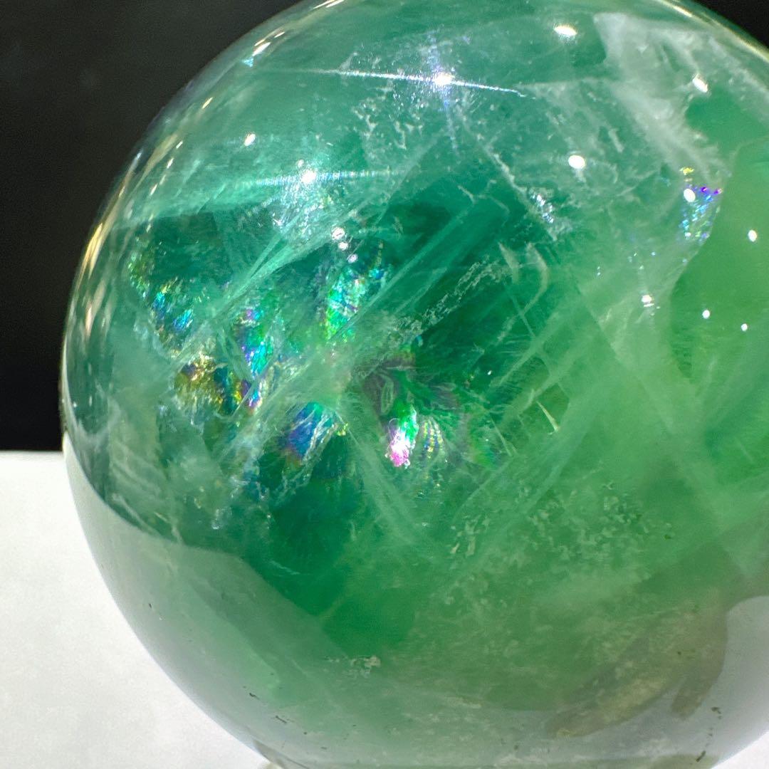 天然石 フェザーフローライト丸玉 置物 F.43