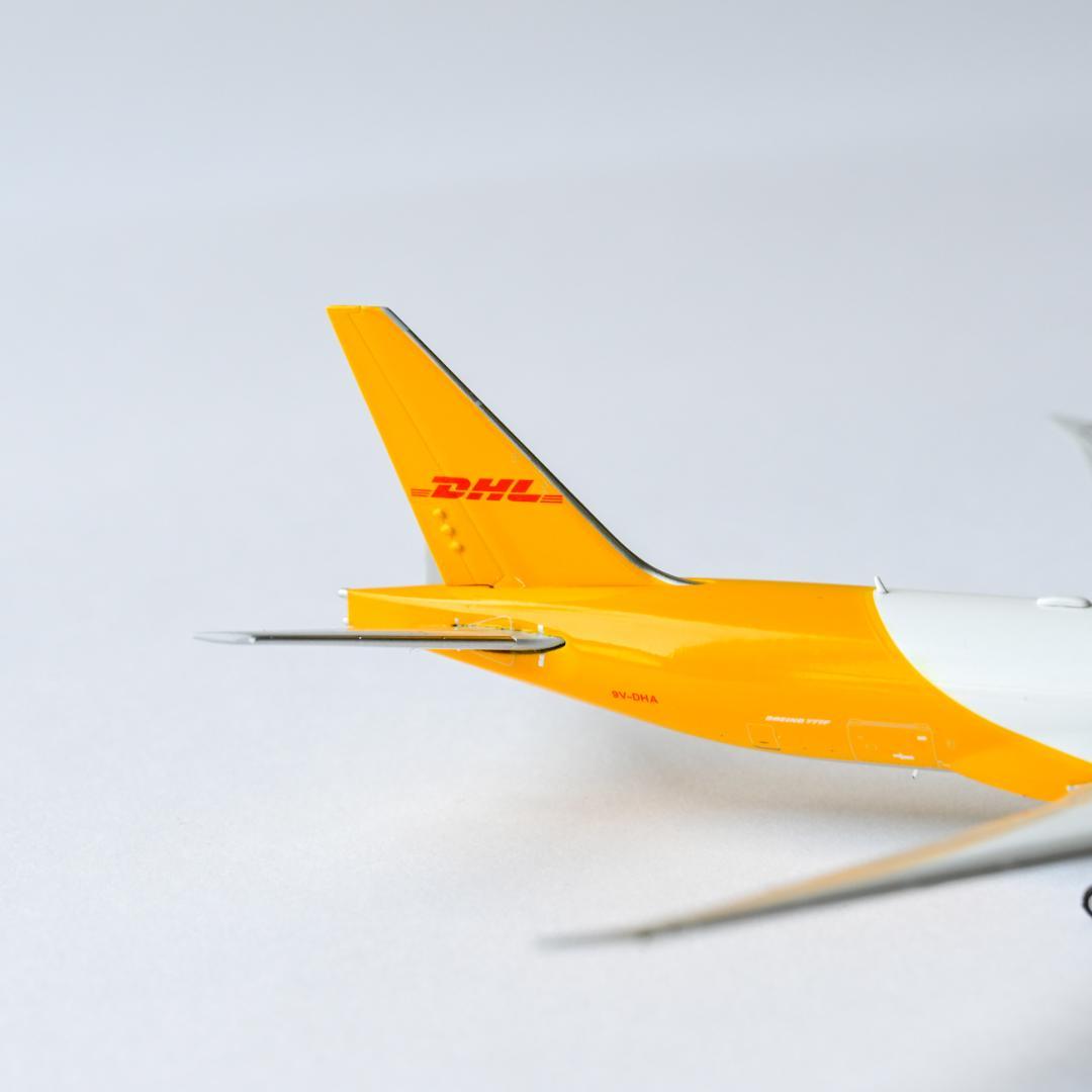 DHL × シンガポール航空 B777-8F 貨物機 1/400