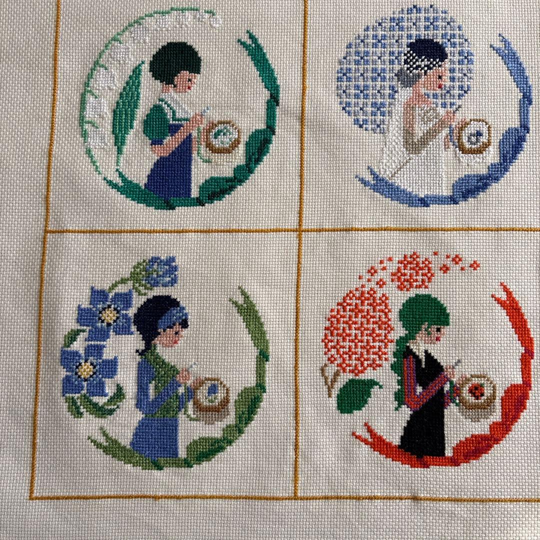 クロスステッチ完成品　刺繍ガール12ヶ月