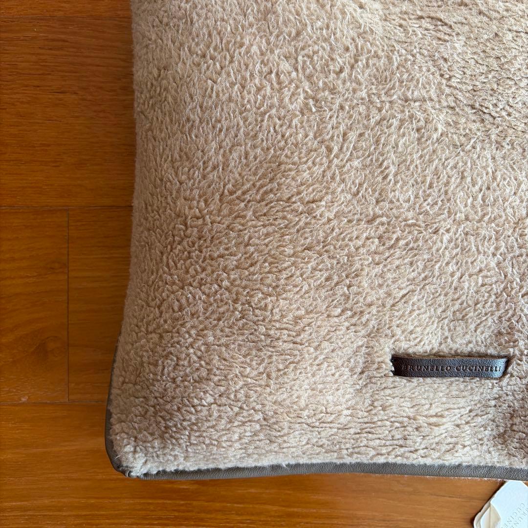 【タグあり】ブルネロクチネリ　クッション