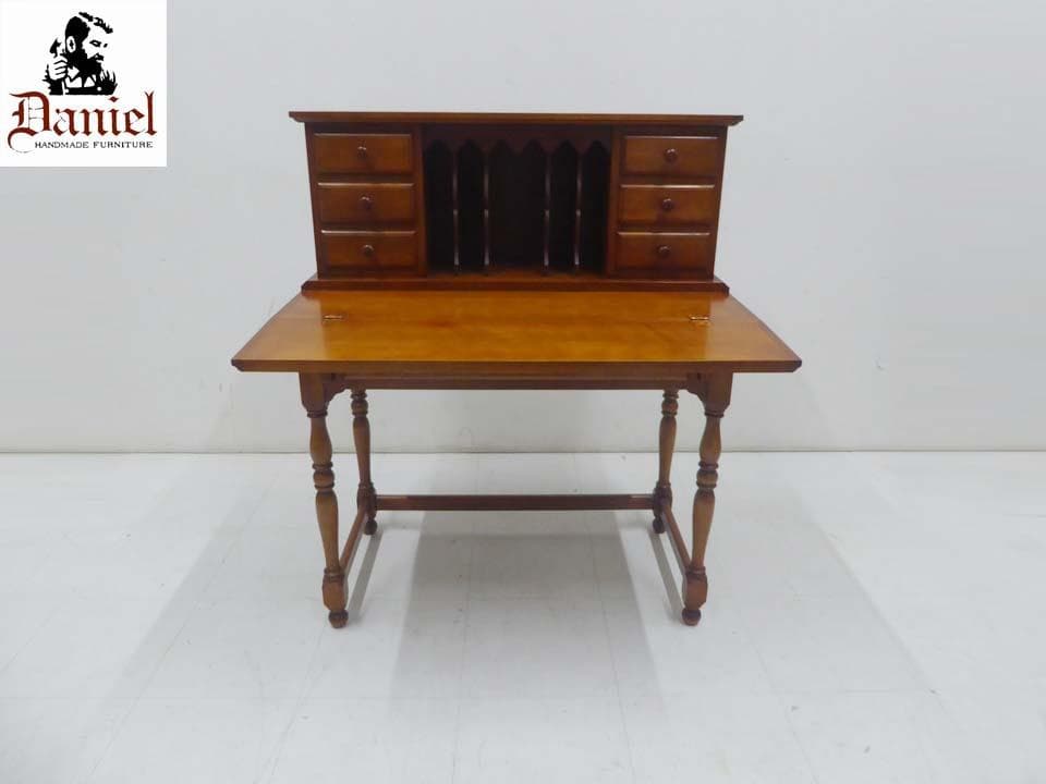 ■横浜クラシック家具 ダニエル■ビンテージ ライティングデスク 机