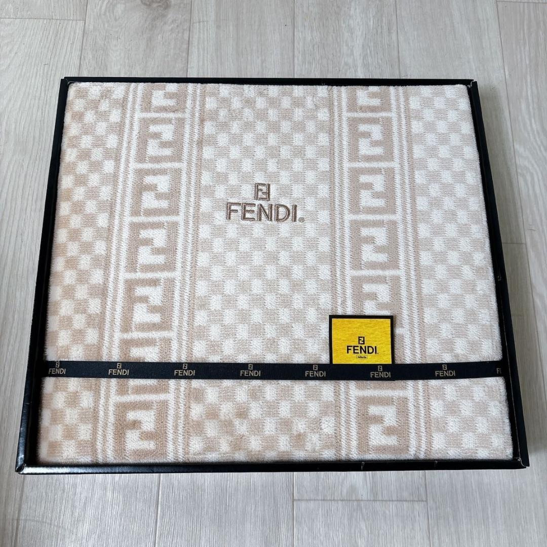 新品未使用 FENDI フェンディ ズッカ柄 コットンボアシーツ 140×240