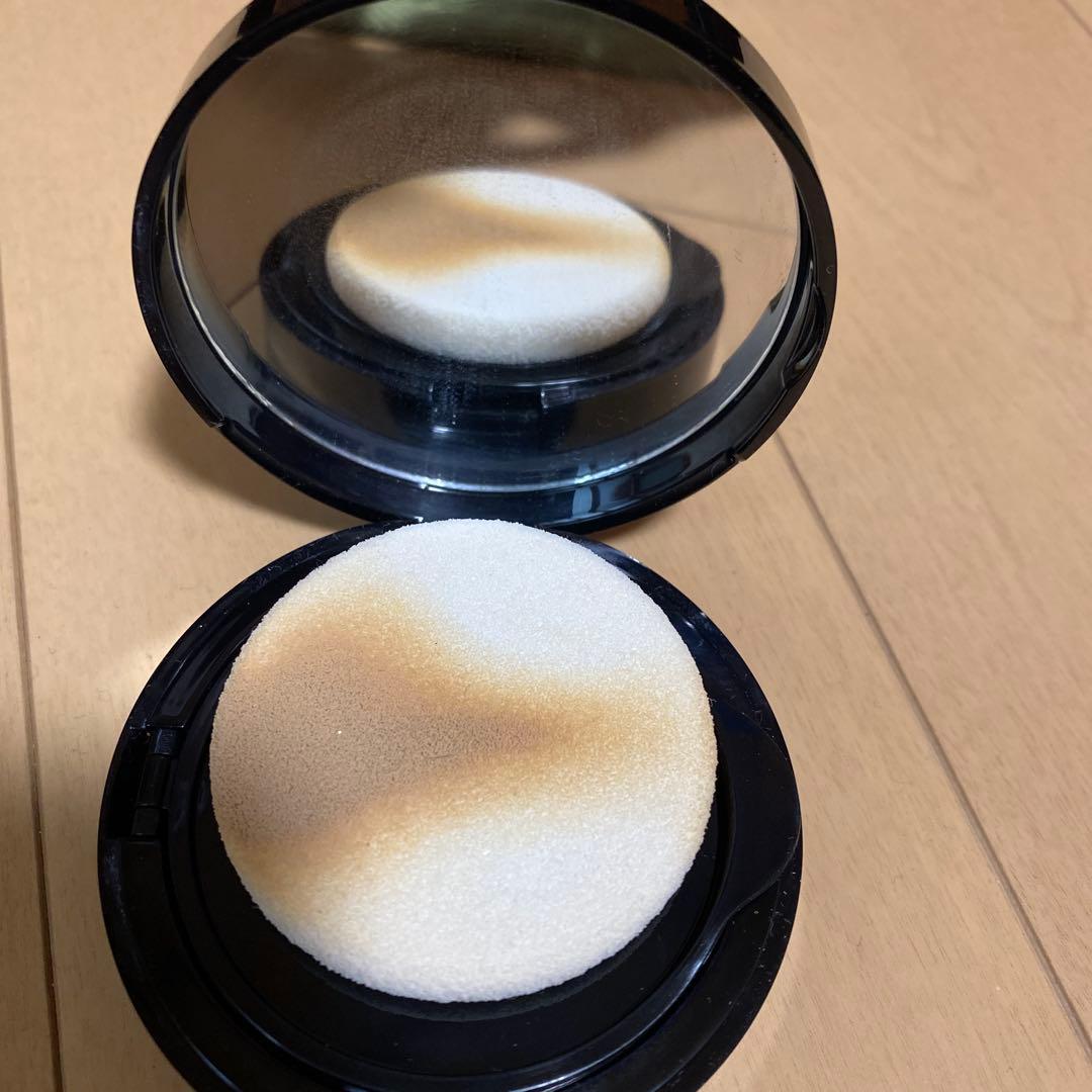 ヴィタルミエール イドゥラ コンパクト　シャネル