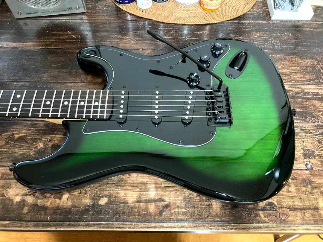 美品 SELDER ストラトタイプ グリーンサンバースト エレキギター