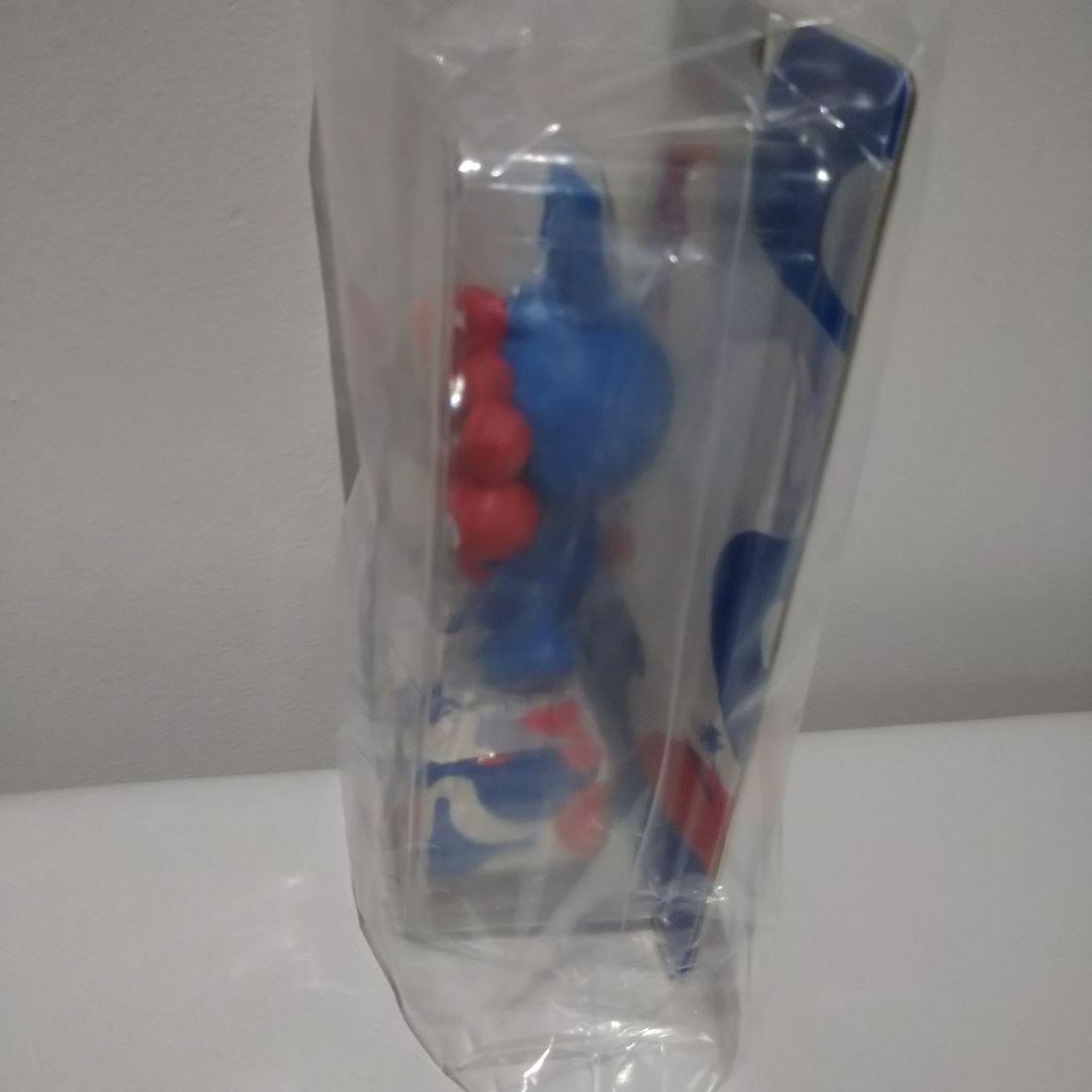 LABUBU MYAKU-MYAKUストラップ付フィギュア　　ラブブ　万博