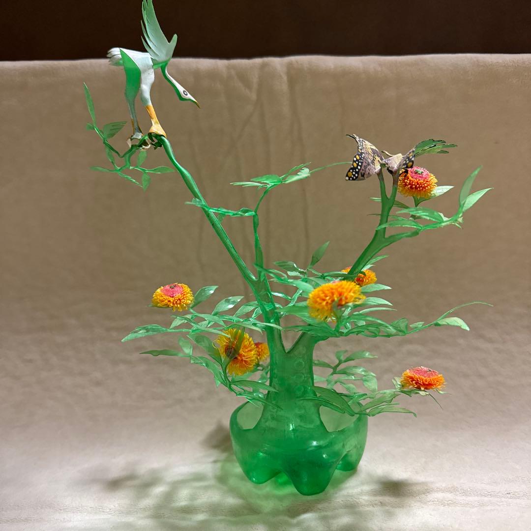 ペットボトル　置物　鳥　虫　植物　花　緑