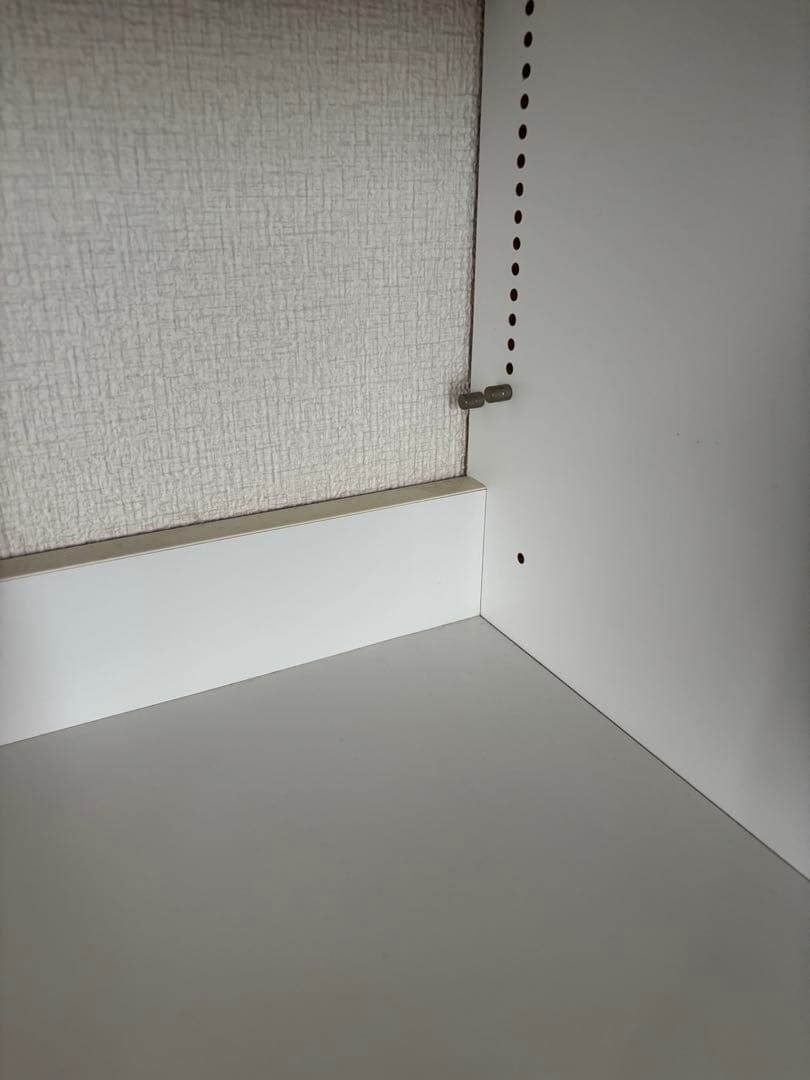 ディノス　天井突っ張り式本棚