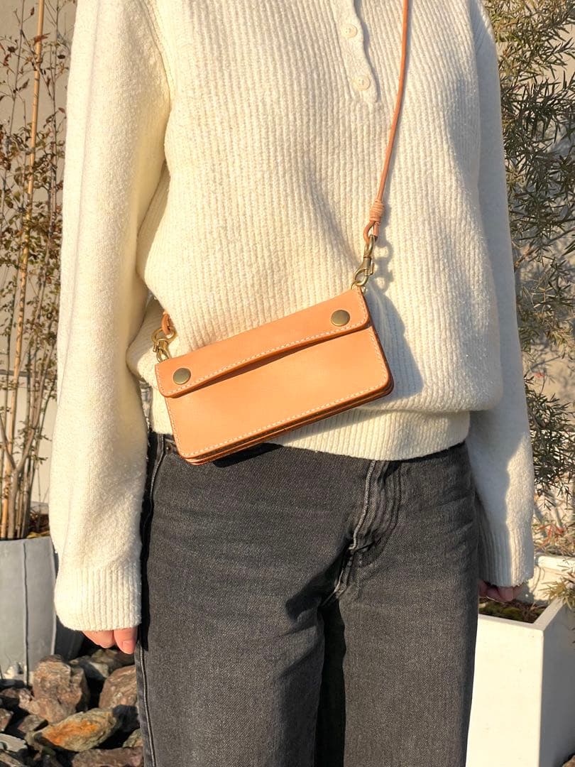 ショルダーロングトラッカーウォレット｜三層タイプ｜本革（牛革）ヌメ革 ×真鍮金具