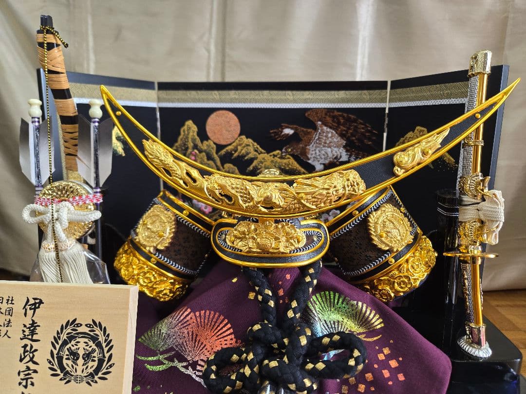 【展示品限り】五月人形　兜　伊達政宗　収納飾り　※閉店セール　S14