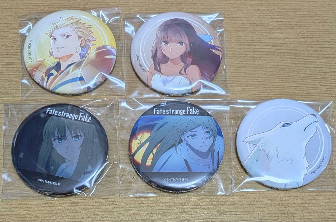Fate/strange Fake 缶バッジ ギルガメッシュ エルキドゥ - メルカリ