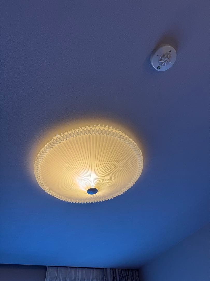 レクリント　折りたたみ式ホワイトシーリングライト