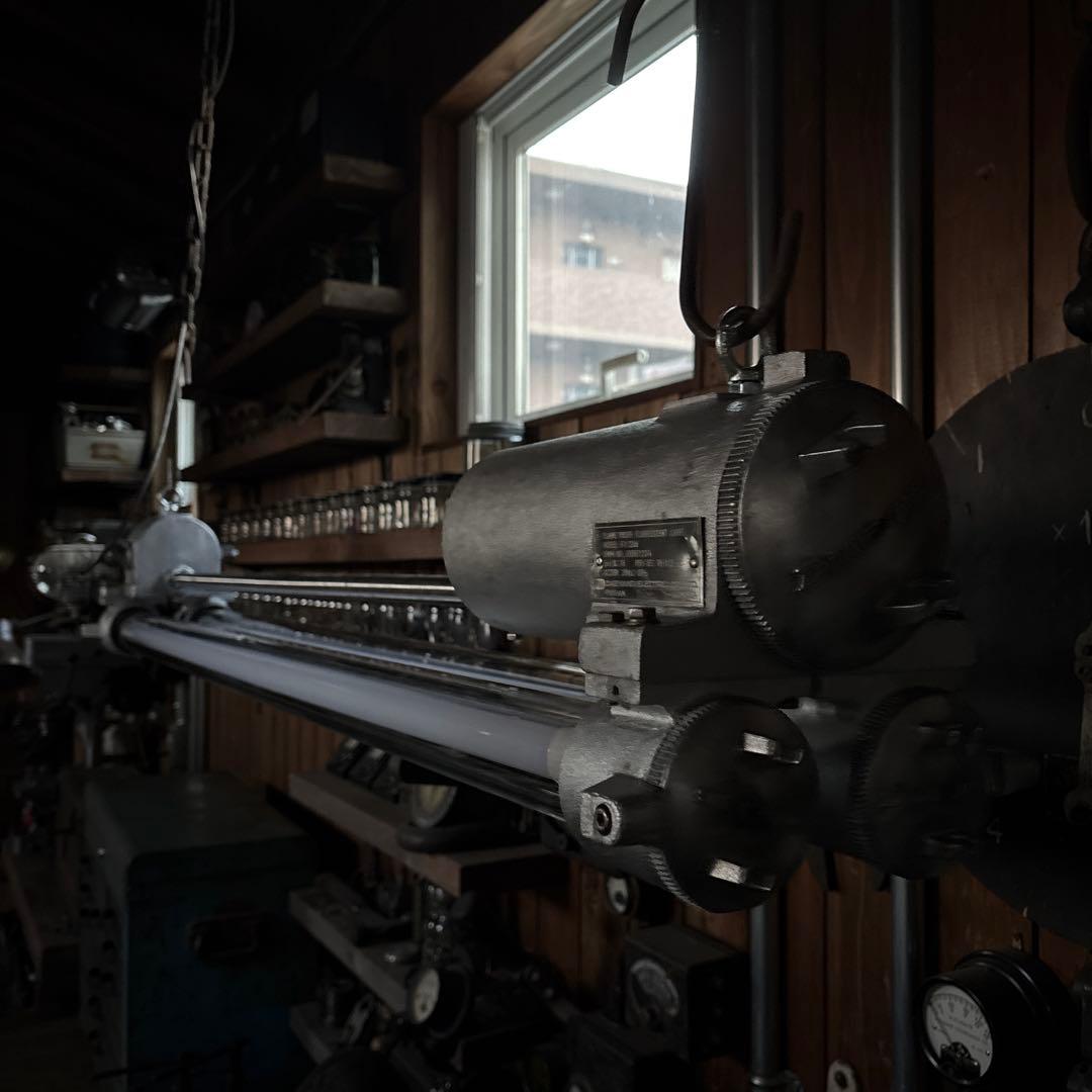 インダストリアル　ビンテージ　ランプ　1125