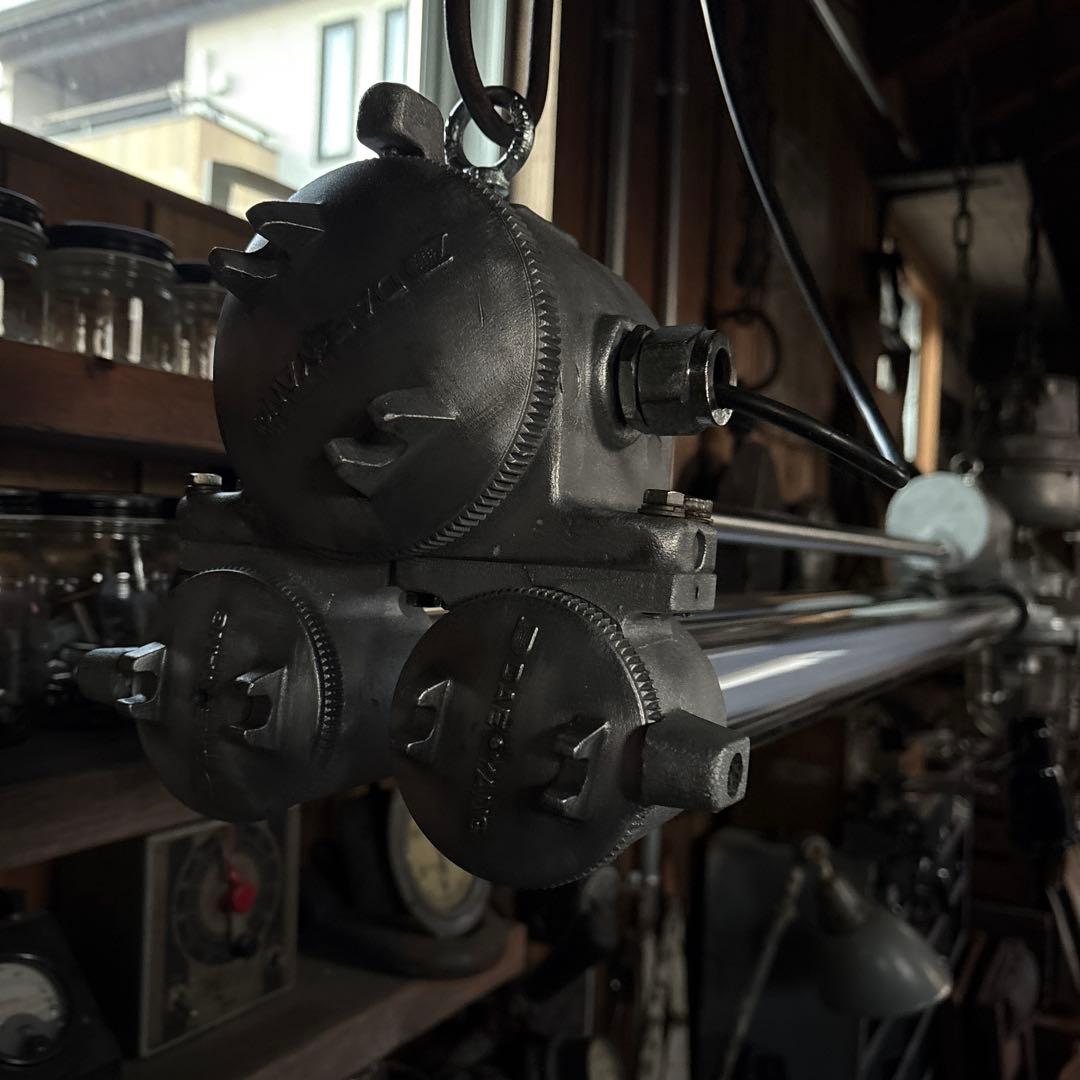 インダストリアル　ビンテージ　ランプ　1125