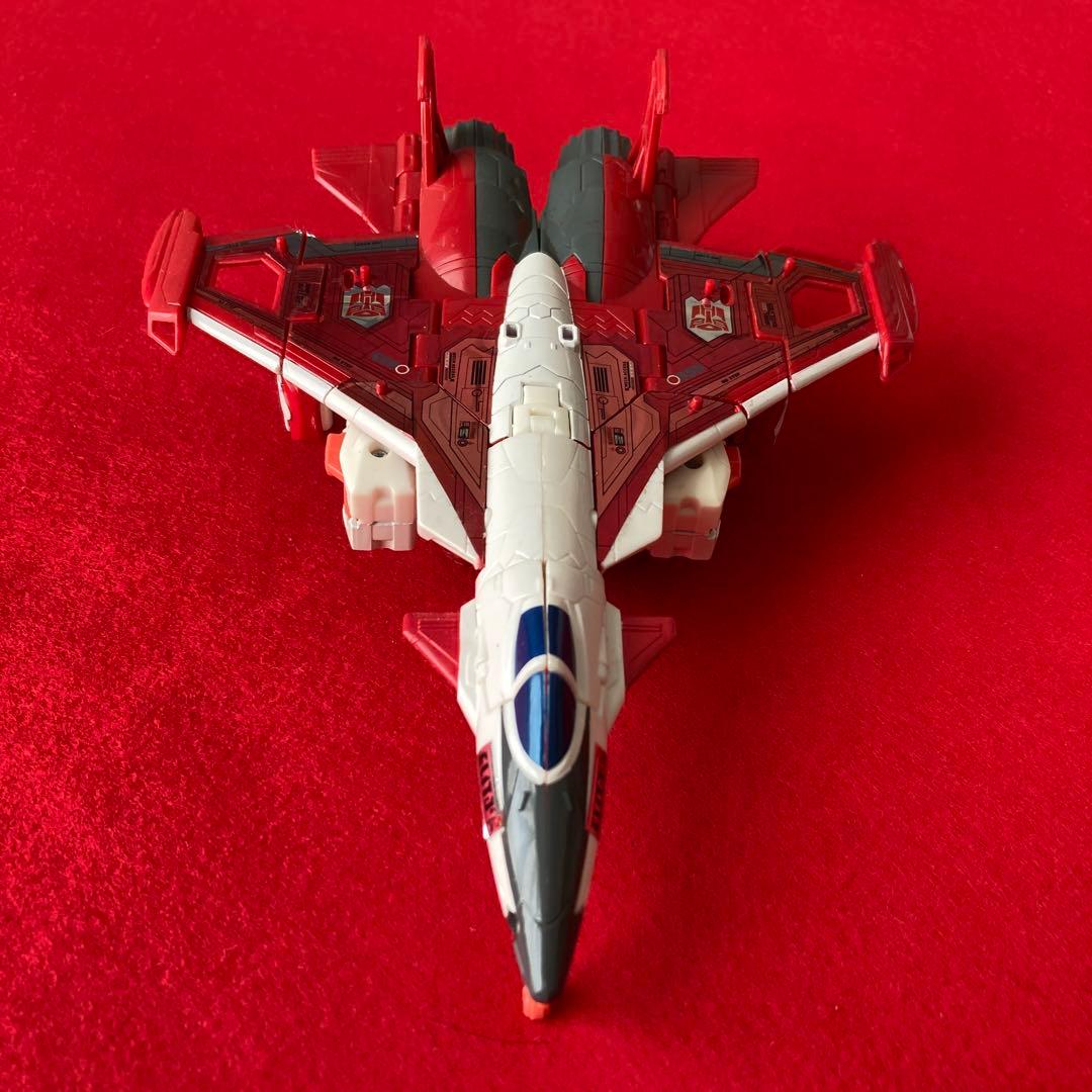 Transformers Power of the Primes フィギュア