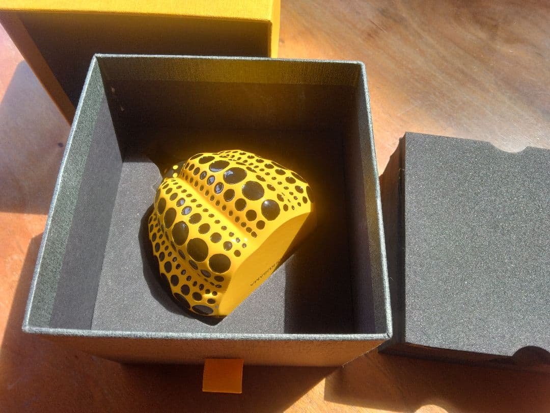 草間彌生 カボチャ型オブジェ