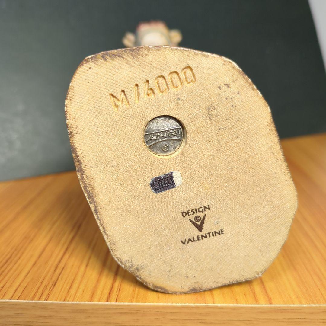 アンリ人形 木彫り人形 タイトル『Giddyap』（ギディアップ）です。