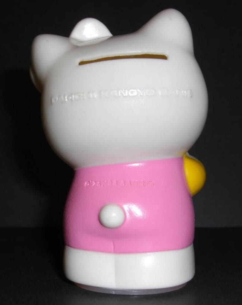 ハローキティ　マイメロディ　銀行ノベルティ貯金箱　３個　非売品