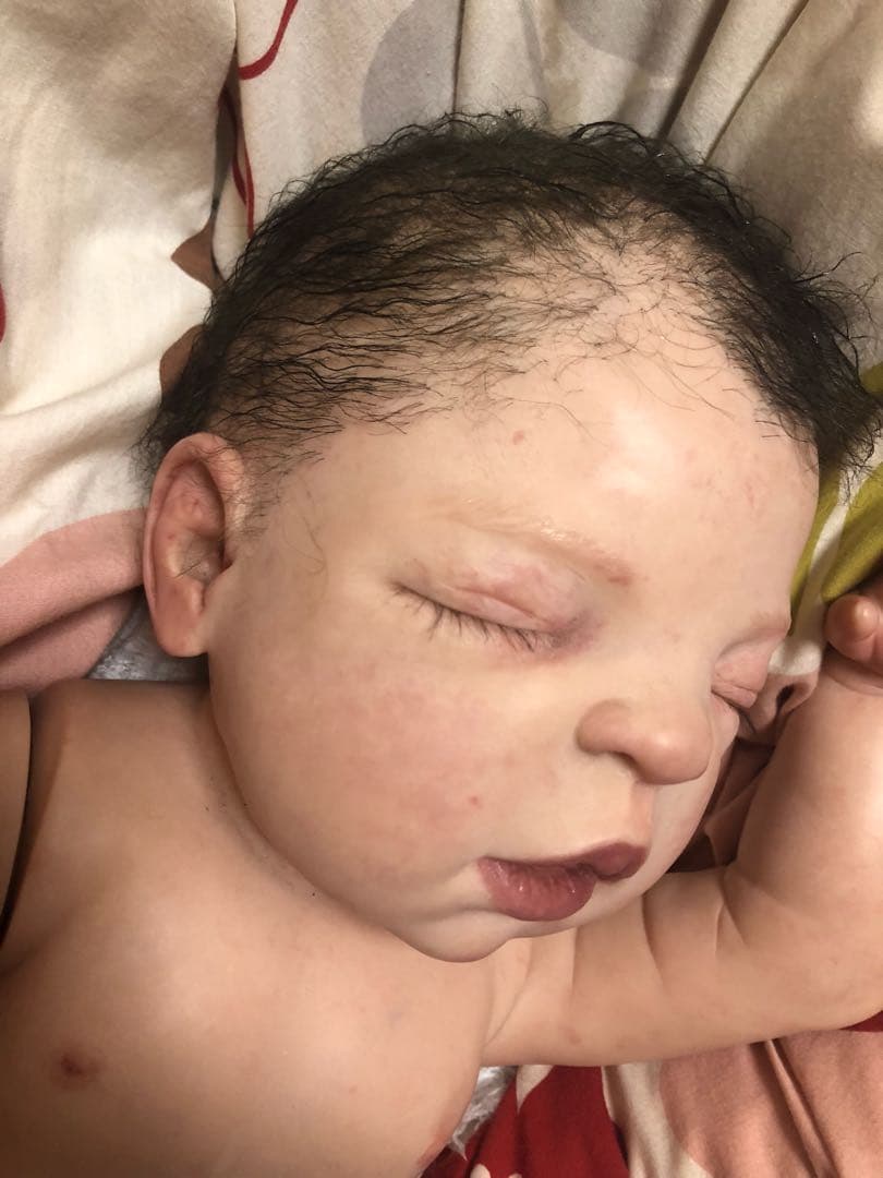 リボーンドール リアル赤ちゃん人形