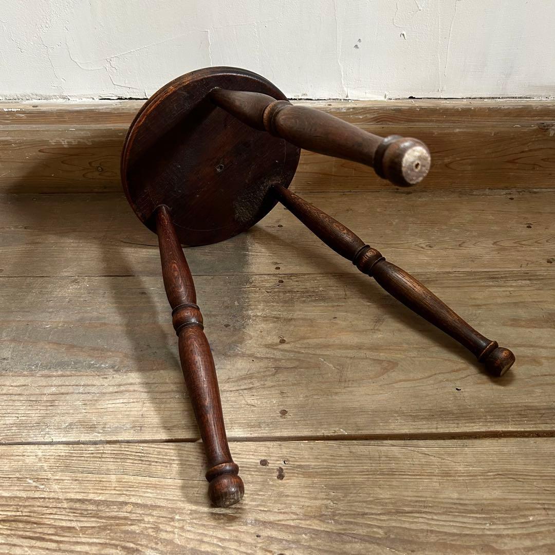 フランスアンティーク 木製 三本脚 スツール ダークブラウン　①