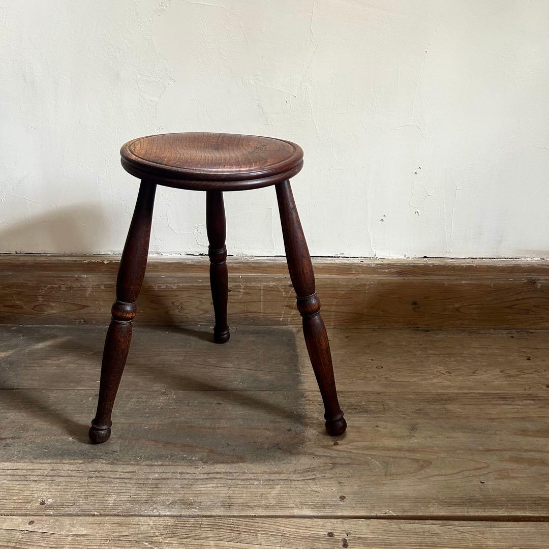 フランスアンティーク 木製 三本脚 スツール ダークブラウン　①
