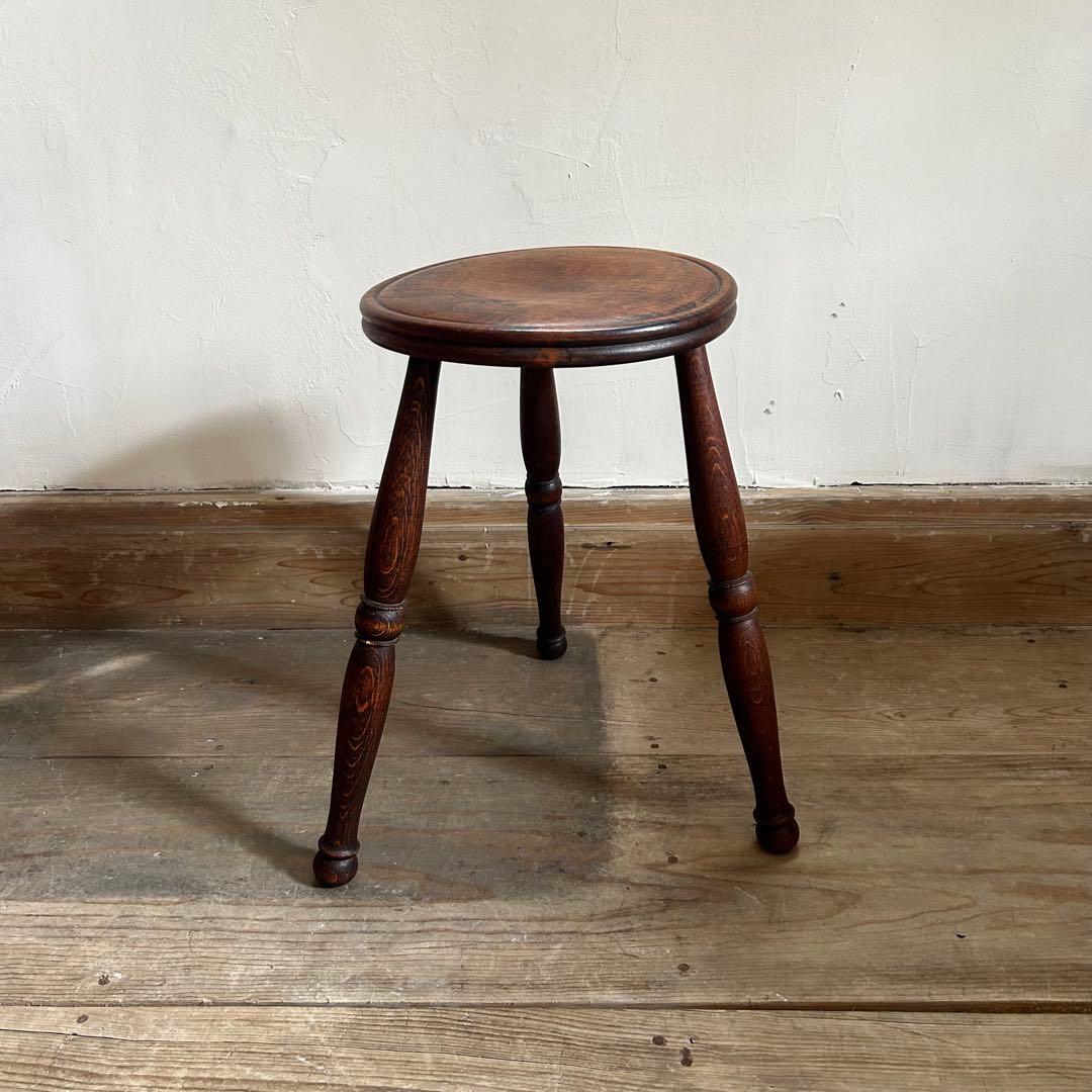 フランスアンティーク 木製 三本脚 スツール ダークブラウン　①