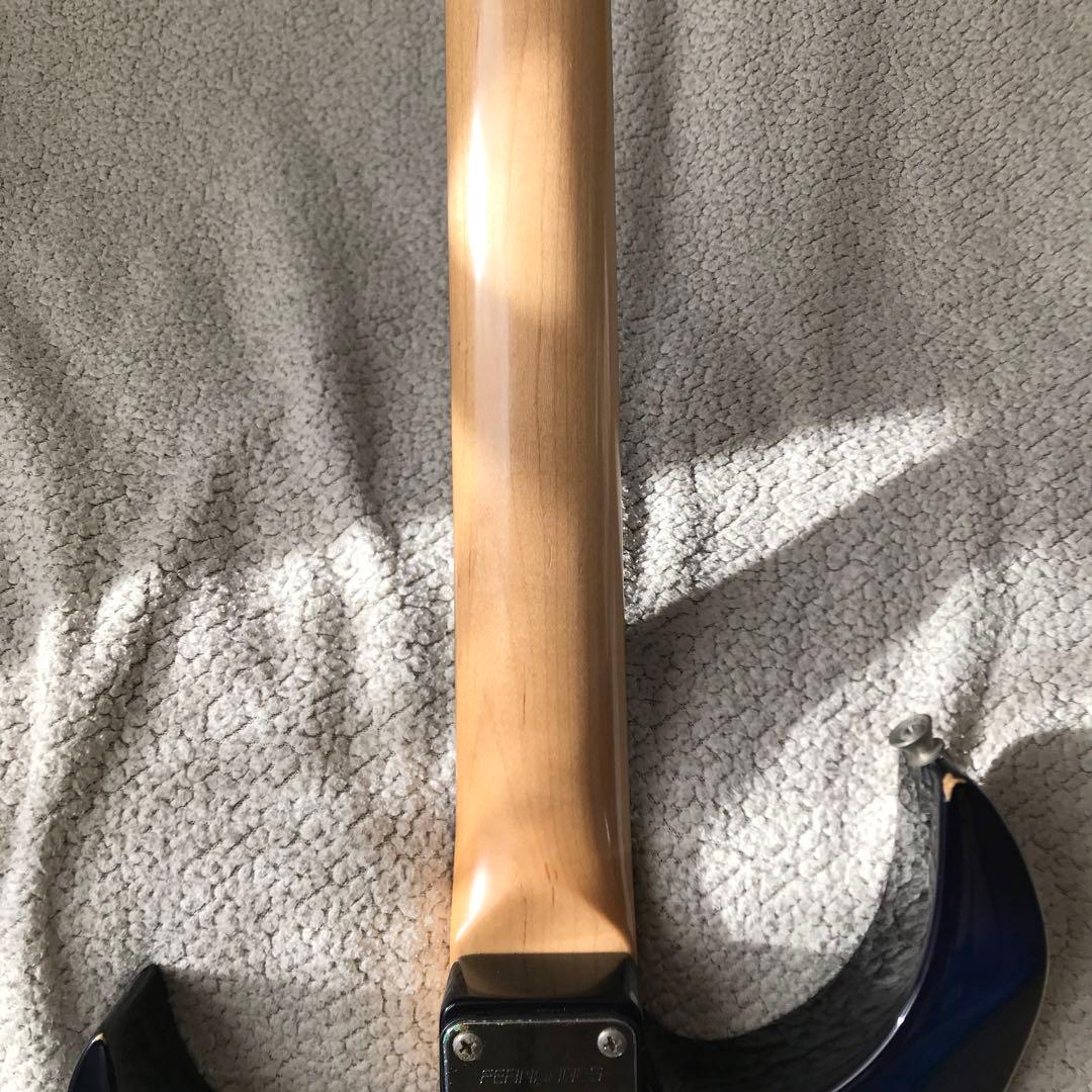 売り切り！FERNANDES エレキギター グラデーションブルー