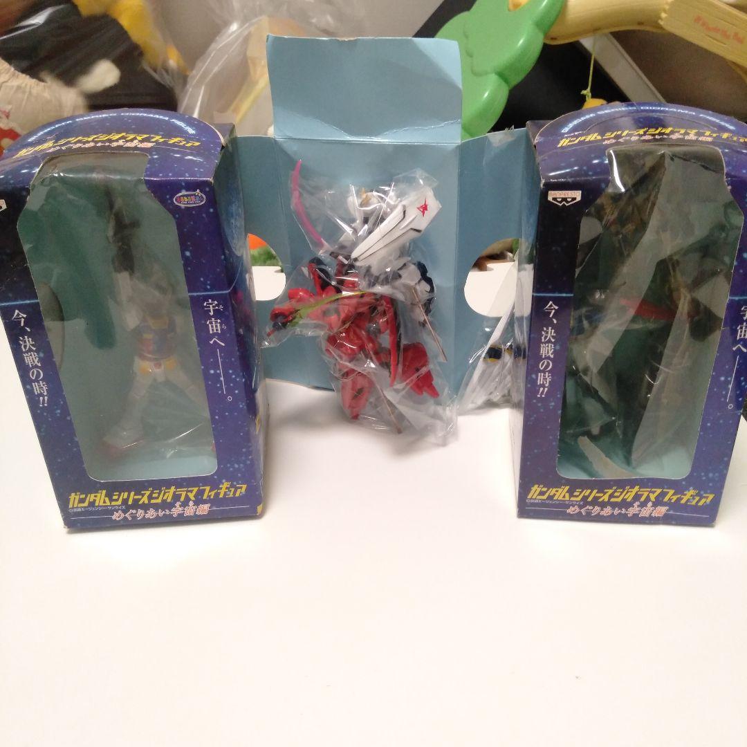 ガンダムシリーズ ジオラマフィギュア めぐりあい宇宙編 全3種 - メルカリ