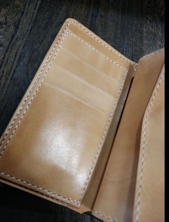 ホック式■レザーウォレット　ブラック＆ナチュラル