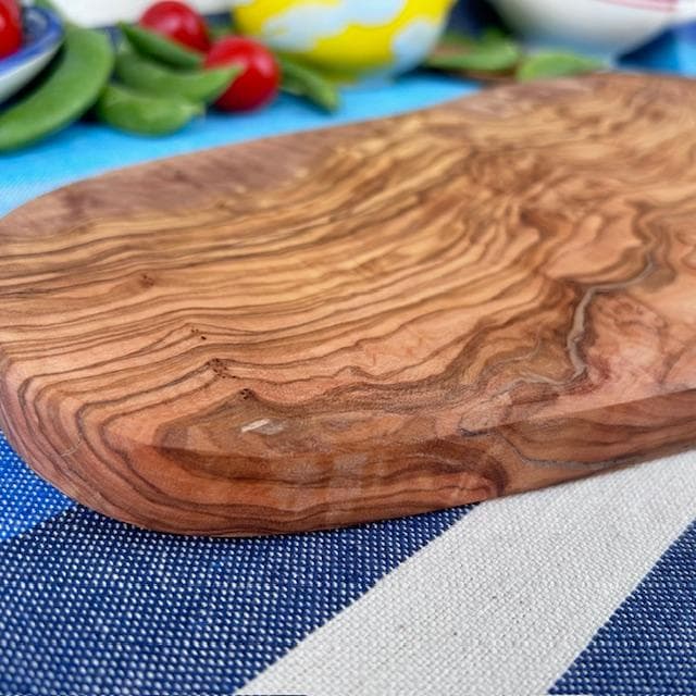 オリーブウッド まな板　カッティングボード　混沌と迷い　約30.5cm