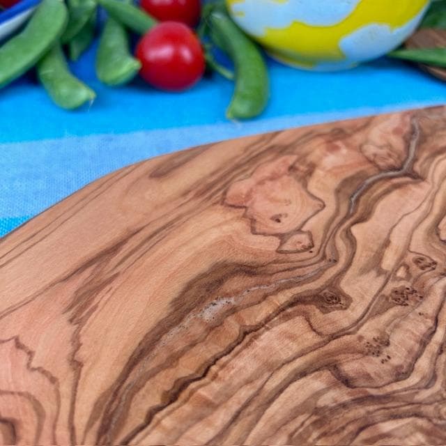 オリーブウッド まな板　カッティングボード　混沌と迷い　約30.5cm