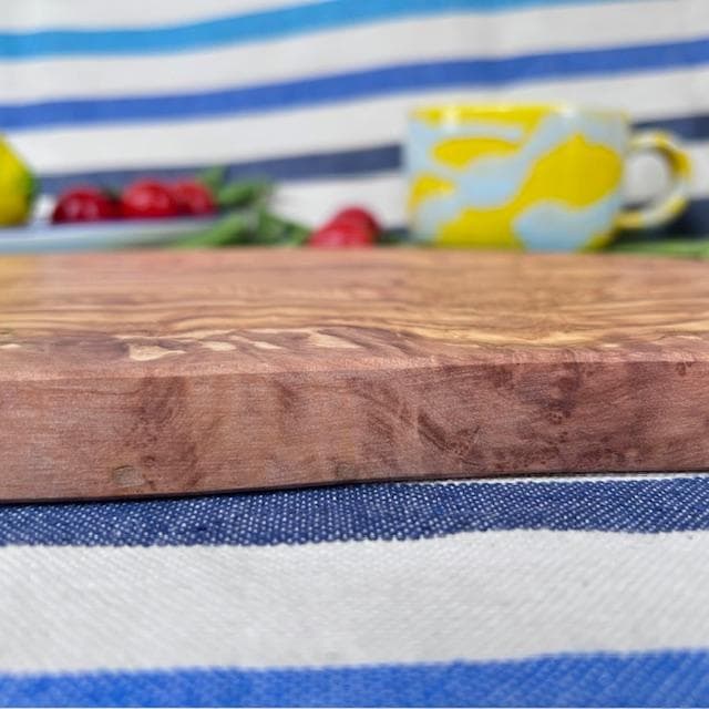 オリーブウッド まな板　カッティングボード　混沌と迷い　約30.5cm