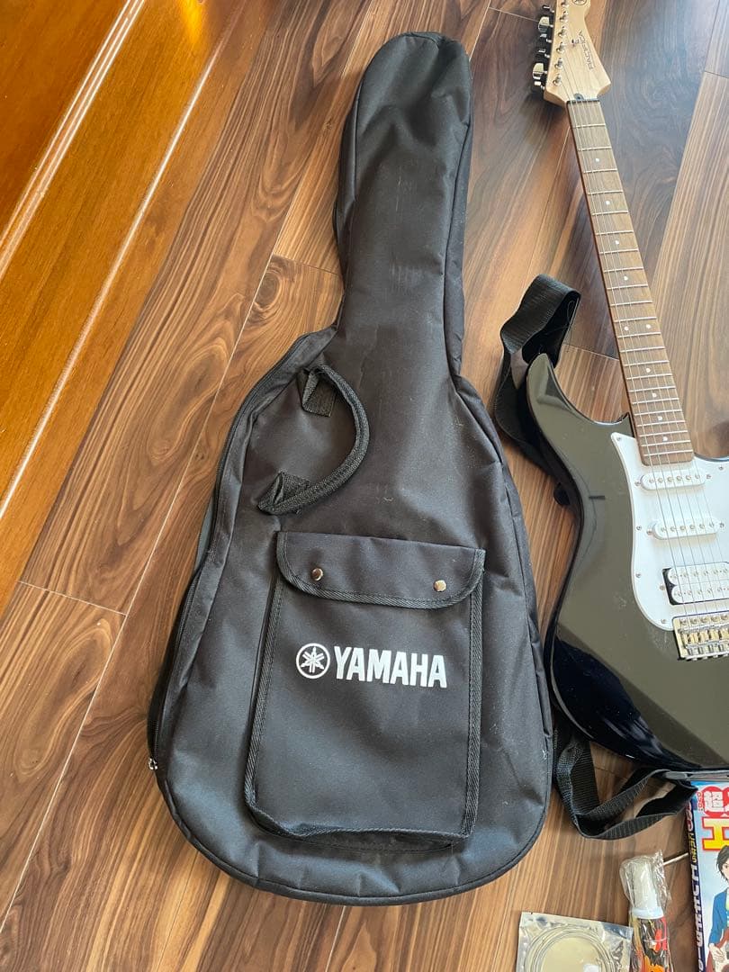 エレキギターYAMAHA アンプ