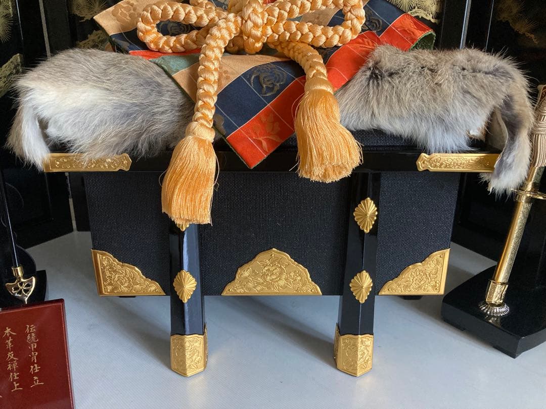 吉徳大光作　伝統的な五月人形 兜　刀　矢　端午の節句　御兜　甲冑　鎧　伝統工芸