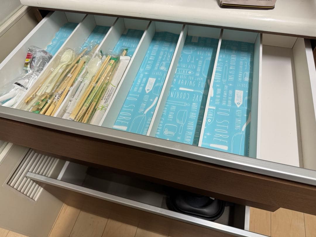 早い者勝ち！2/11まで値下げ　食器棚　大容量