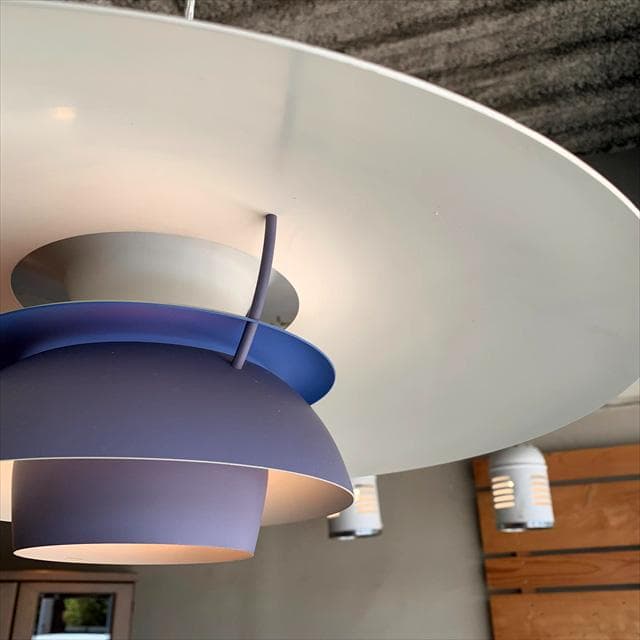 ルイスポールセン社製のPH5ペンダントライト（パープル）