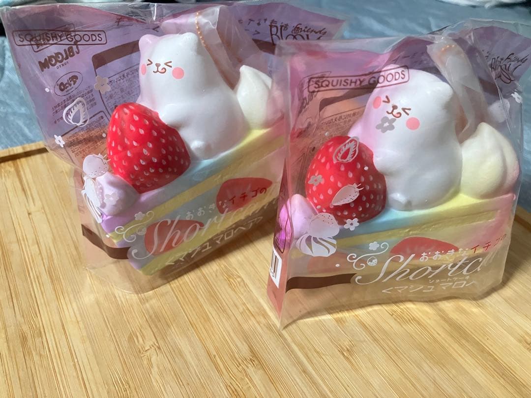 ブルーム ブルーム 大きなイチゴのショートケーキ 大きなイチゴの