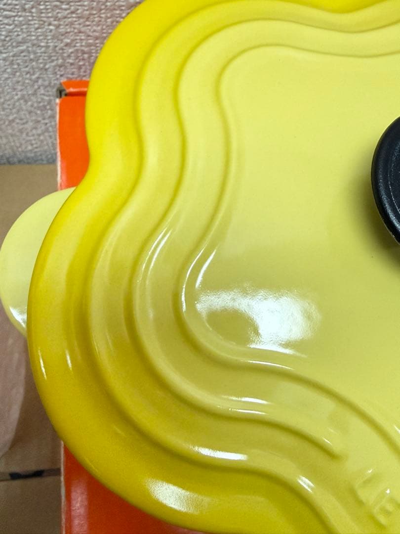 【未使用】新品　ル・クルーゼ　LE CREUSET　ココット　フルール　ソレイユ